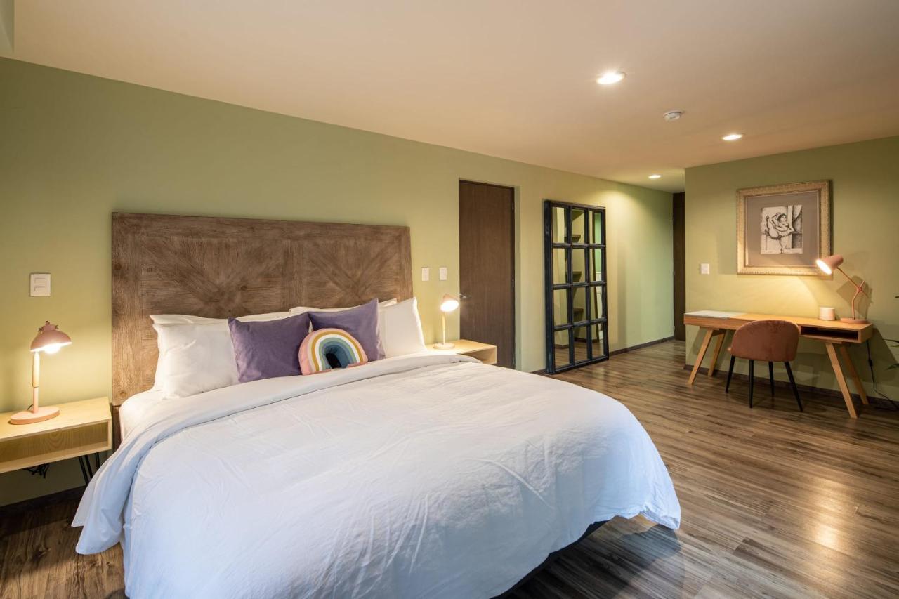Holiday home Gated Community Home, Parking, Pool, Tennis Court